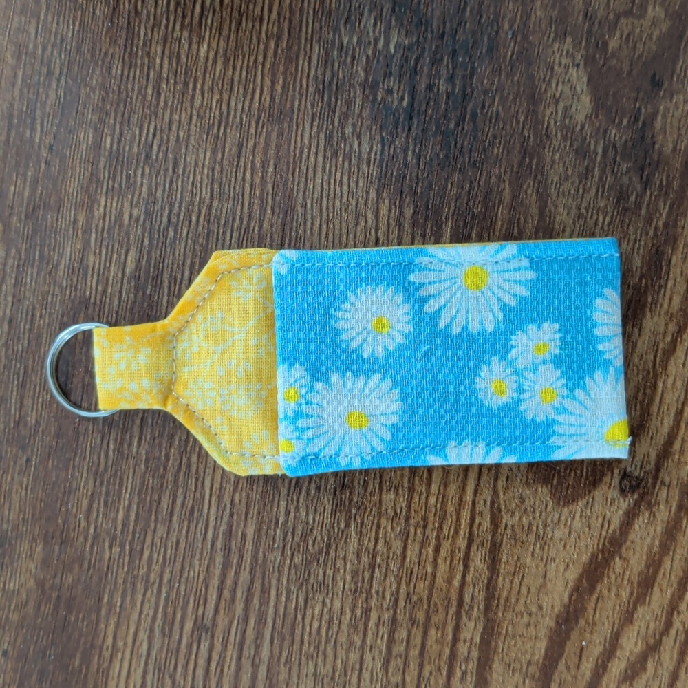 Daisy Lipstick Fabric Pouch Lipgloss Key Fob Purse Charm Vintage Floral